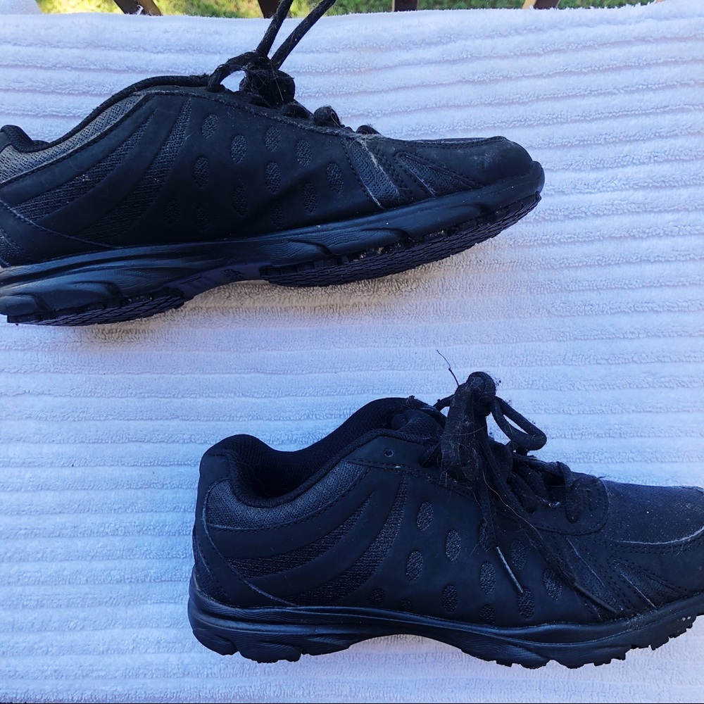 Black SafeTStep Sneakers